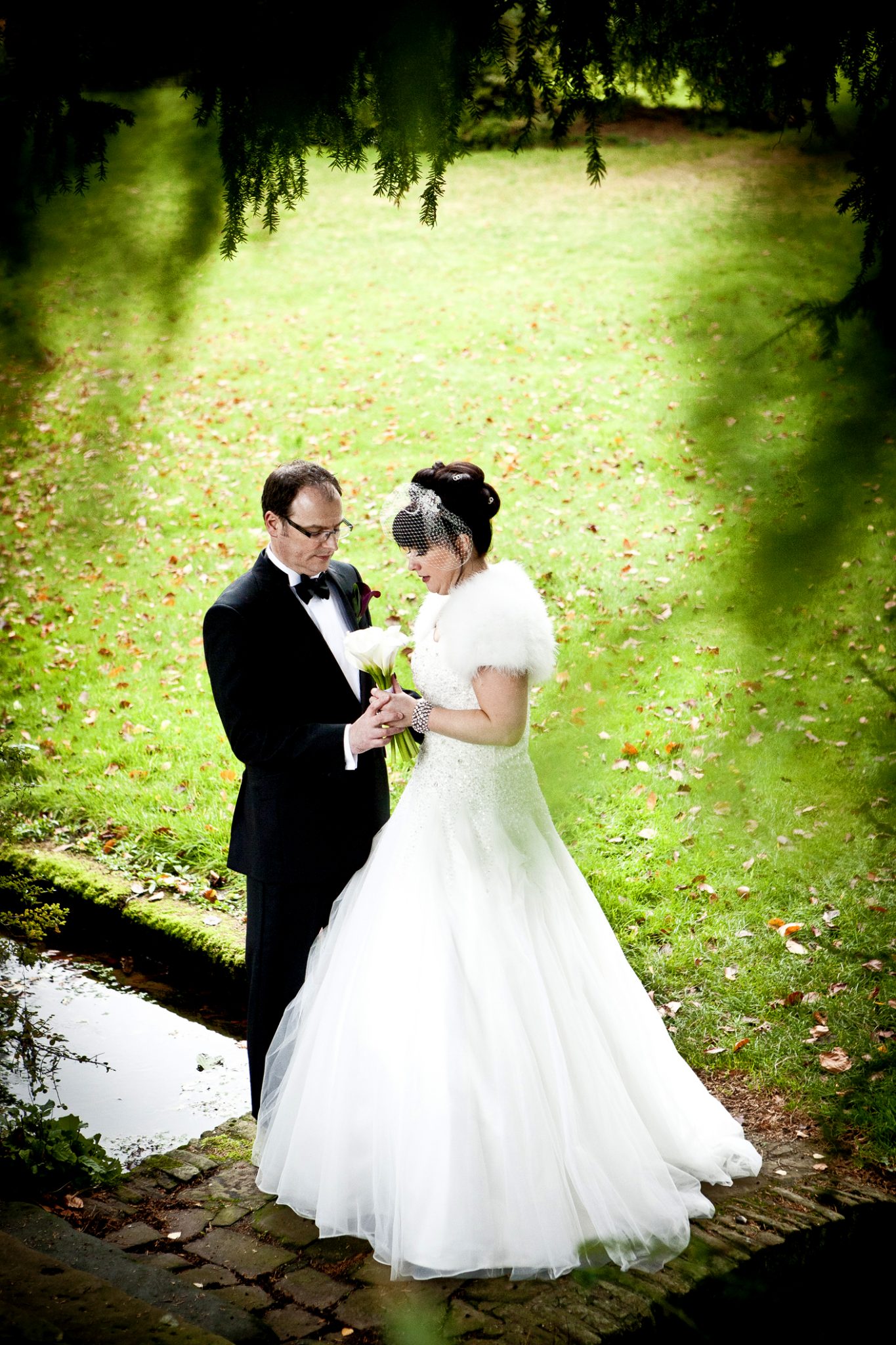 photography-of-the-bride-and-groom-at-the-cheshire-wedding-venue-mottram-hall-hotel