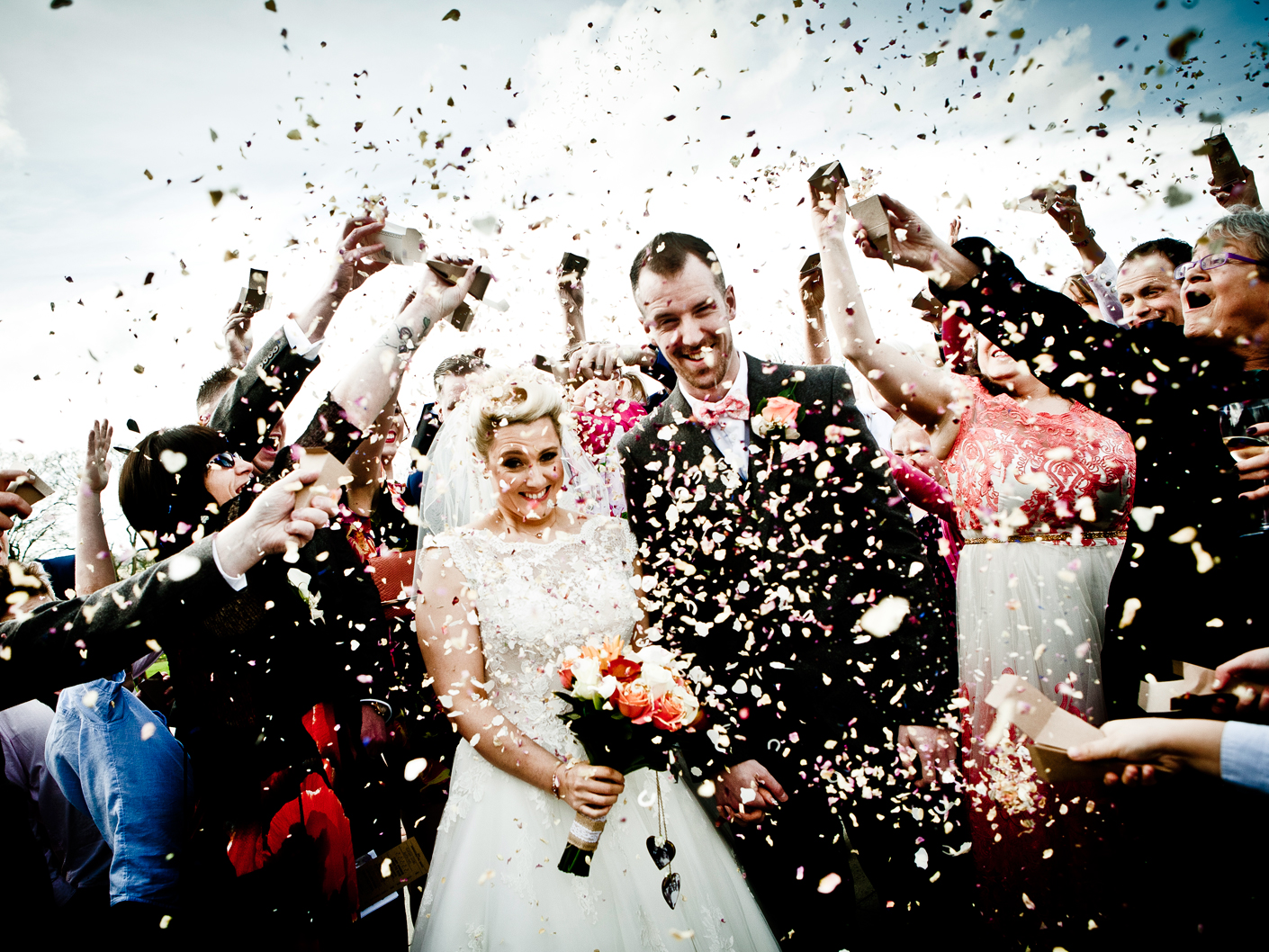 wedding-photography-of-the-confetti-in-macclesfield-cheshire