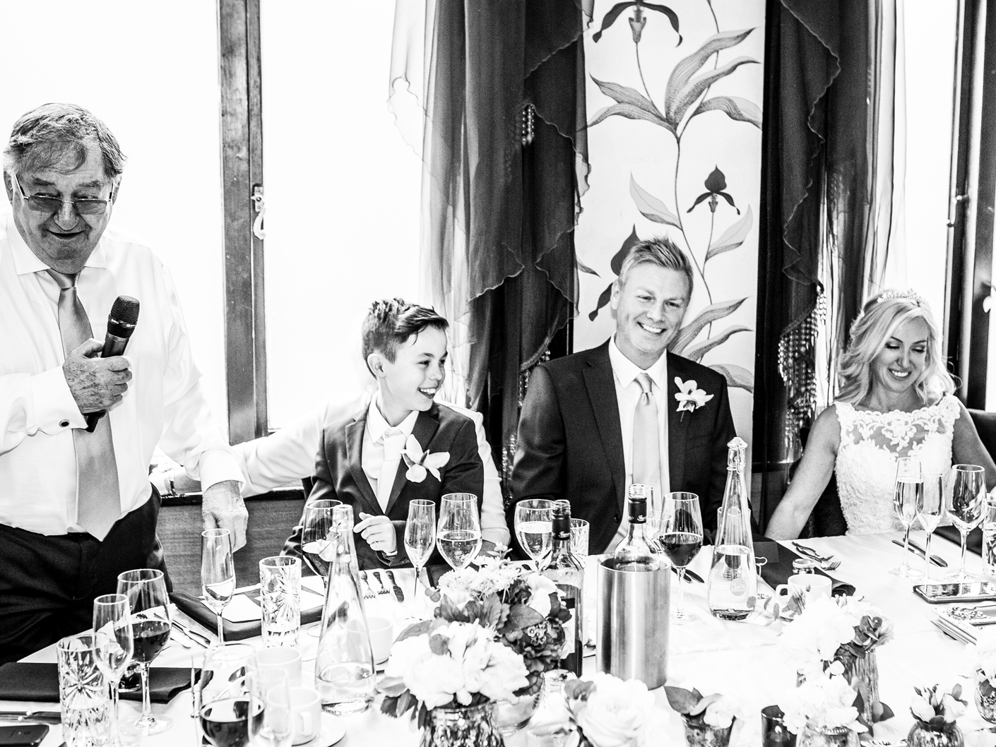 photography-of-the-wedding-breakfast-at-the-belle-epoque-cheshire