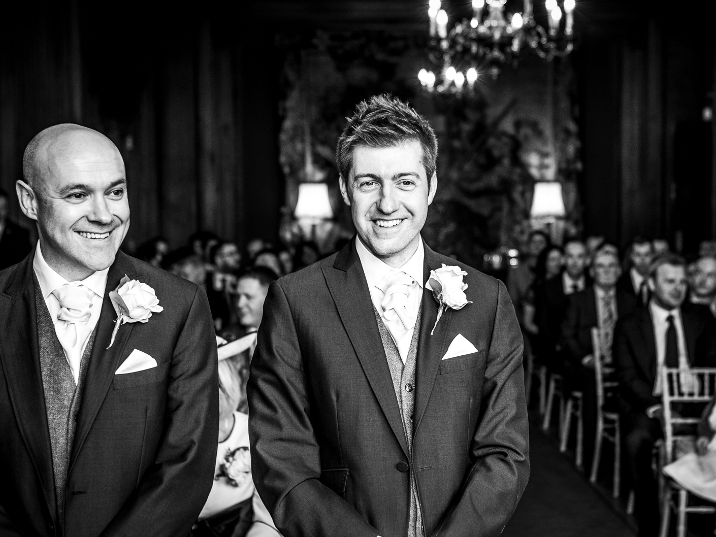wedding-photography-of-the-groom-and-bestman
