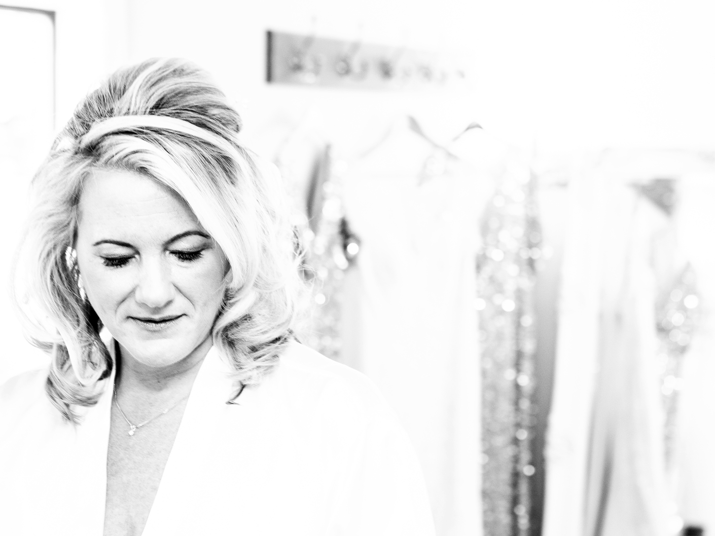 photography-of-the-brides-wedding-preparations-at-Sandhole-Oak-Barn-Cheshire