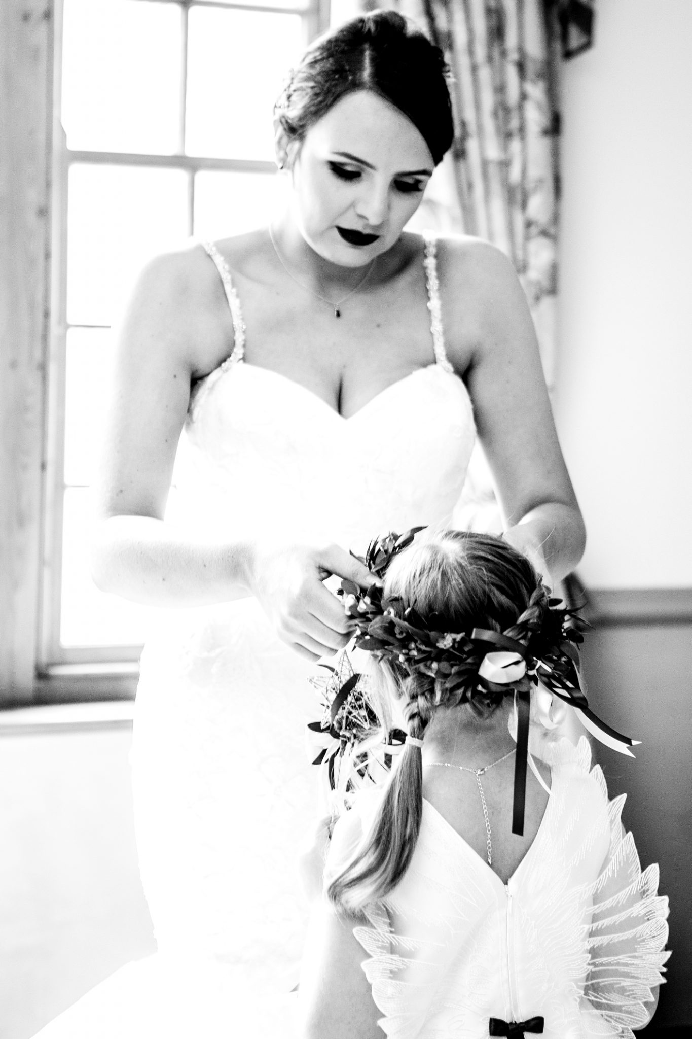 photography-of-the-brdie-and-bridesmaid-getting-ready-at-nunsmere-hall