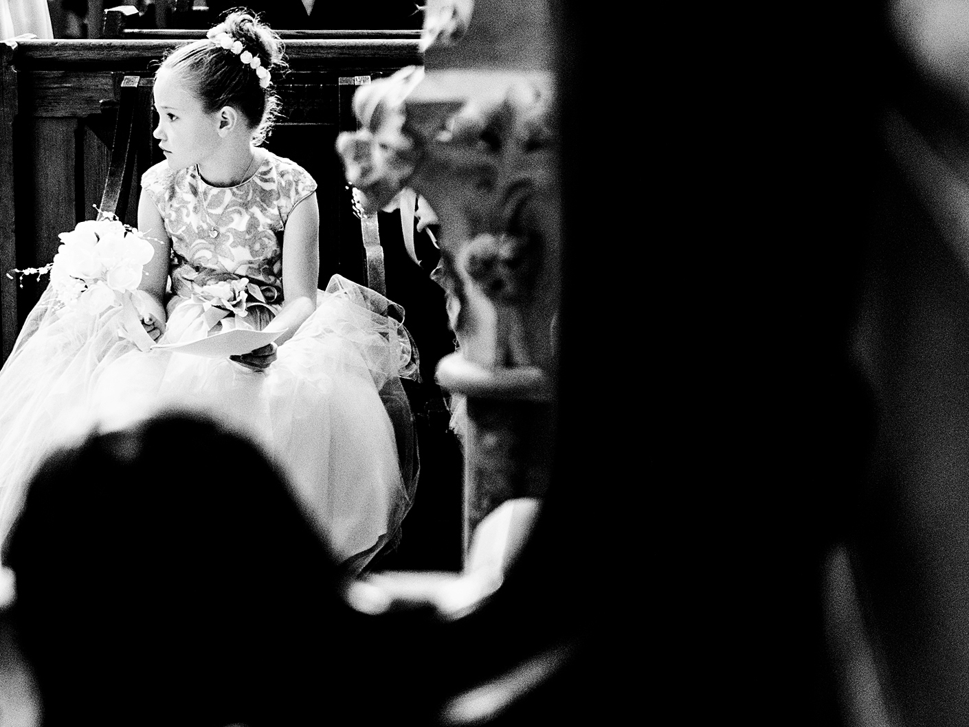 photography-of-the-bridesmaid-at-church-in-wirral-cheshire